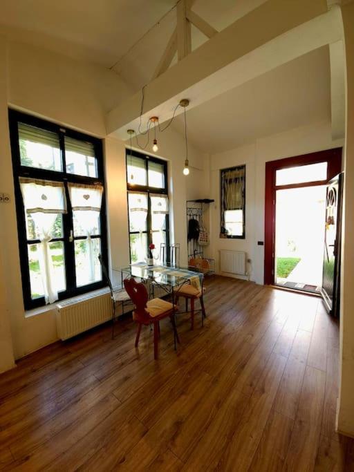 Apartment Urban Oasis Chic